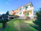 Casa, GIUGLIANO IN CAMPANIA, 395.000 €, 325,00 mq