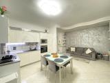 Appartamento, GIUGLIANO IN CAMPANIA, 155.000 €, 75,00 mq