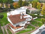 Casa, PONTEDERA, 650.000 €, 335,00 mq