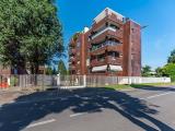 Appartamento, LAINATE, 205.000 €, 110,00 mq