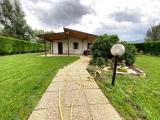 Casa, L