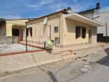 Casa, SILVI, <i>A richiesta</i>, 198,00 mq