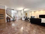 Casa, NONE, 329.000 €, 290,00 mq
