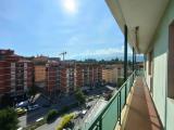 Casa, L