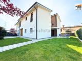 Casa, SOVIZZO, 650.000 €, 344,00 mq