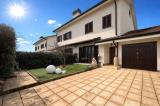 Casa, LOCATE DI TRIULZI, 445.000 €, 239,00 mq