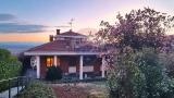 Casa, MONCALIERI, 490.000 €, 306,00 mq