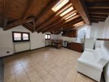 Appartamento, REZZAGO, 87.000 €, 87,00 mq