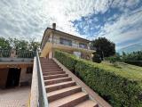 Casa, FIASTRA, 490.000 €, 272,00 mq