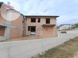 Casa, L