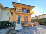 Casa, CAMAIORE, 360.000 €, 220,00 mq