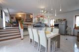 Appartamento, VALBREMBO, 298.000 €, 196,00 mq