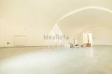 Superfici commerciali, L