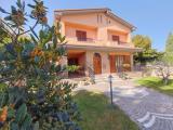 Casa, AVEZZANO, 600.000 €, 315,00 mq