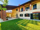 Casa, SALUZZO, 350.000 €, 367,00 mq