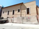Appartamento, L