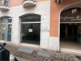 Superfici commerciali, MANTOVA, 180.000 €, 130,00 mq