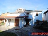 Casa, LAZZATE, 348.000 €, 294,00 mq