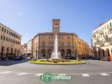 Superfici commerciali, IMPERIA, 300.000 €, 157,00 mq