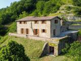 Casa, GUBBIO, 390.000 €, 290,00 mq