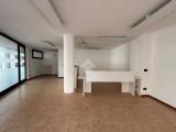 Affitto, Superfici commerciali, BUSSOLENGO, 1.100 €, 130,00 mq