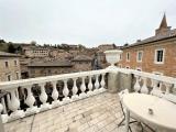 Appartamento, URBINO, <i>A richiesta</i>, 185,00 mq