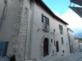 Appartamento, L