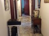 Appartamento, L