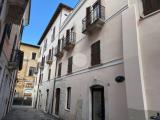 Appartamento, L