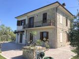 Casa, CASTIGLIONE DEL LAGO, 375.000 €, 212,00 mq