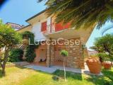 Casa, MASSAROSA, 325.000 €, 171,00 mq