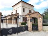 Casa, APPIGNANO, <i>A richiesta</i>, 417,00 mq