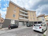 Superfici commerciali, L