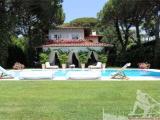 Affitto, Casa, FORTE DEI MARMI, <i>A richiesta</i>, 300,00 mq