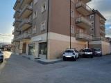 Superfici commerciali, L