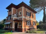 Casa, GORIZIA, <i>A richiesta</i>, 480,00 mq