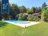 Casa, SOMMA LOMBARDO, 960.000 €, 330,00 mq