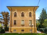 Casa, MODENA, <i>A richiesta</i>, 450,00 mq