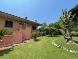 Casa, LATINA, 396.000 €, 260,00 mq