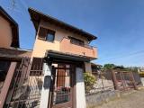 Casa, BESNATE, 280.000 €, 137,00 mq