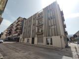 Superfici commerciali, L
