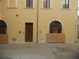 Superfici commerciali, L