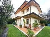 Affitto, Casa, MONTIGNOSO, <i>A richiesta</i>, 150,00 mq