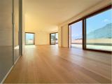 Appartamento, ROVERETO, <i>A richiesta</i>, 236,00 mq