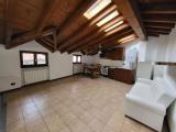 Appartamento, REZZAGO, 87.000 €, 87,00 mq