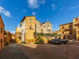 Appartamento, PIENZA, <i>A richiesta</i>, 310,00 mq