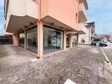 Affitto, Superfici commerciali, GIULIANOVA, 700 €, 129,00 mq