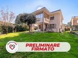 Casa, SARONNO, 539.000 €, 305,00 mq