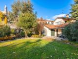 Casa, MONTICELLO BRIANZA, <i>A richiesta</i>, 685,00 mq