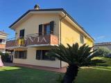 Casa, LUCCA, 490.000 €, 200,00 mq